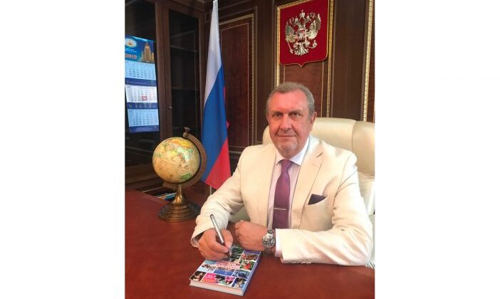 Обращение Чрезвычайного и Полномочного Посла Российской Федерации в Восточной Республике Уругвай Андрея Владимировича Будаева к читателям Сетевого издания «Посольская жизнь» по случаю наступающих праздников